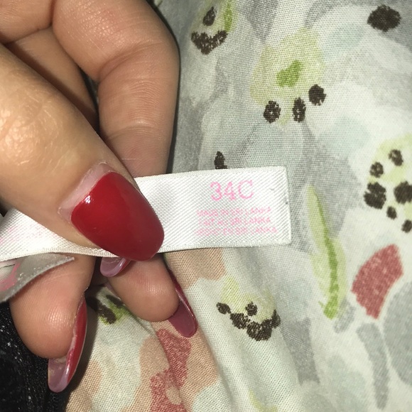 Victoria’s Secret bra - Picture 3 of 3